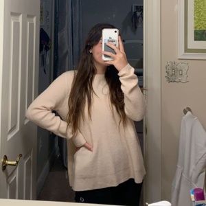 light pink Abercrombie and fitch sweater